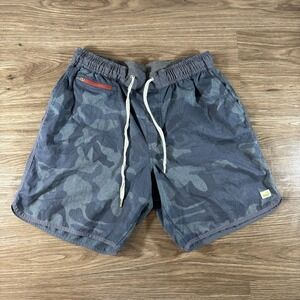 Vuori Performance Shorts 7" Mens Medium Banks Unlined Athletic Camo Camouflage